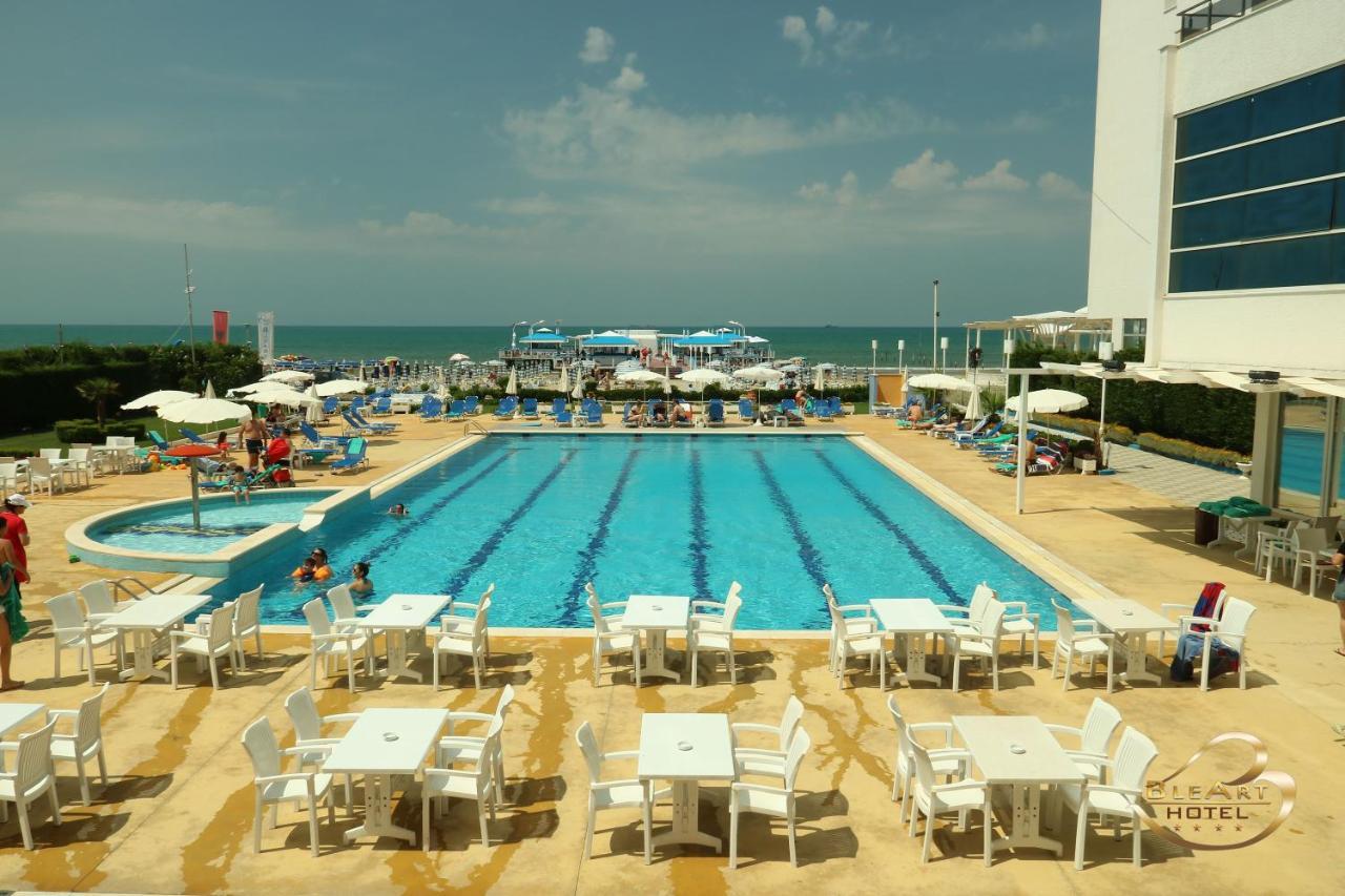 Hotel Bleart Shkallnur Bagian luar foto