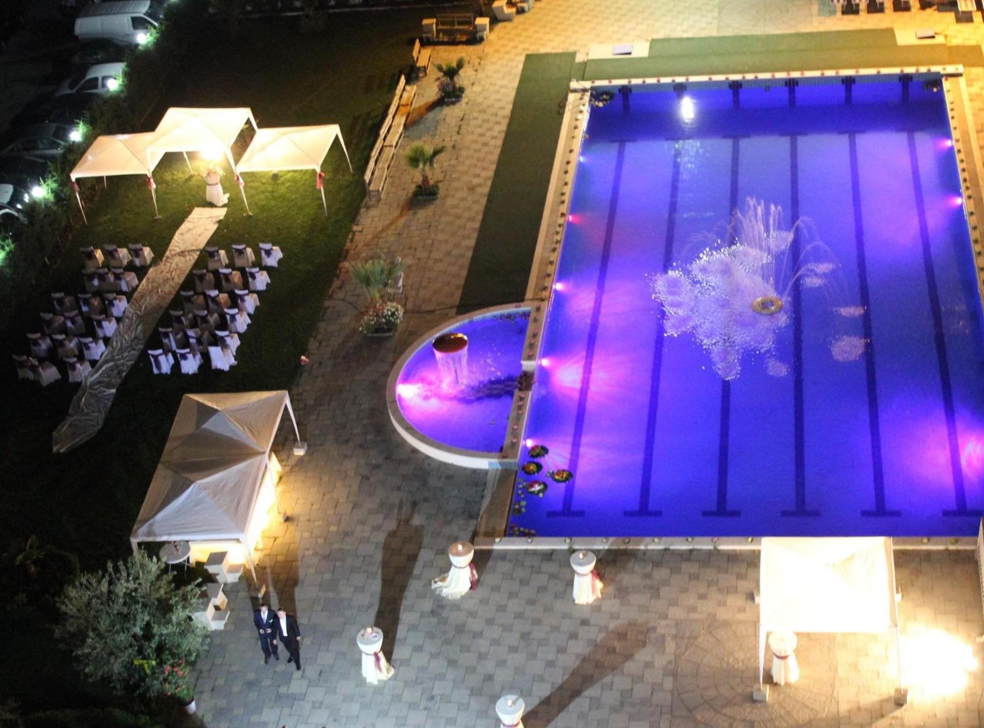 Hotel Bleart Shkallnur Bagian luar foto