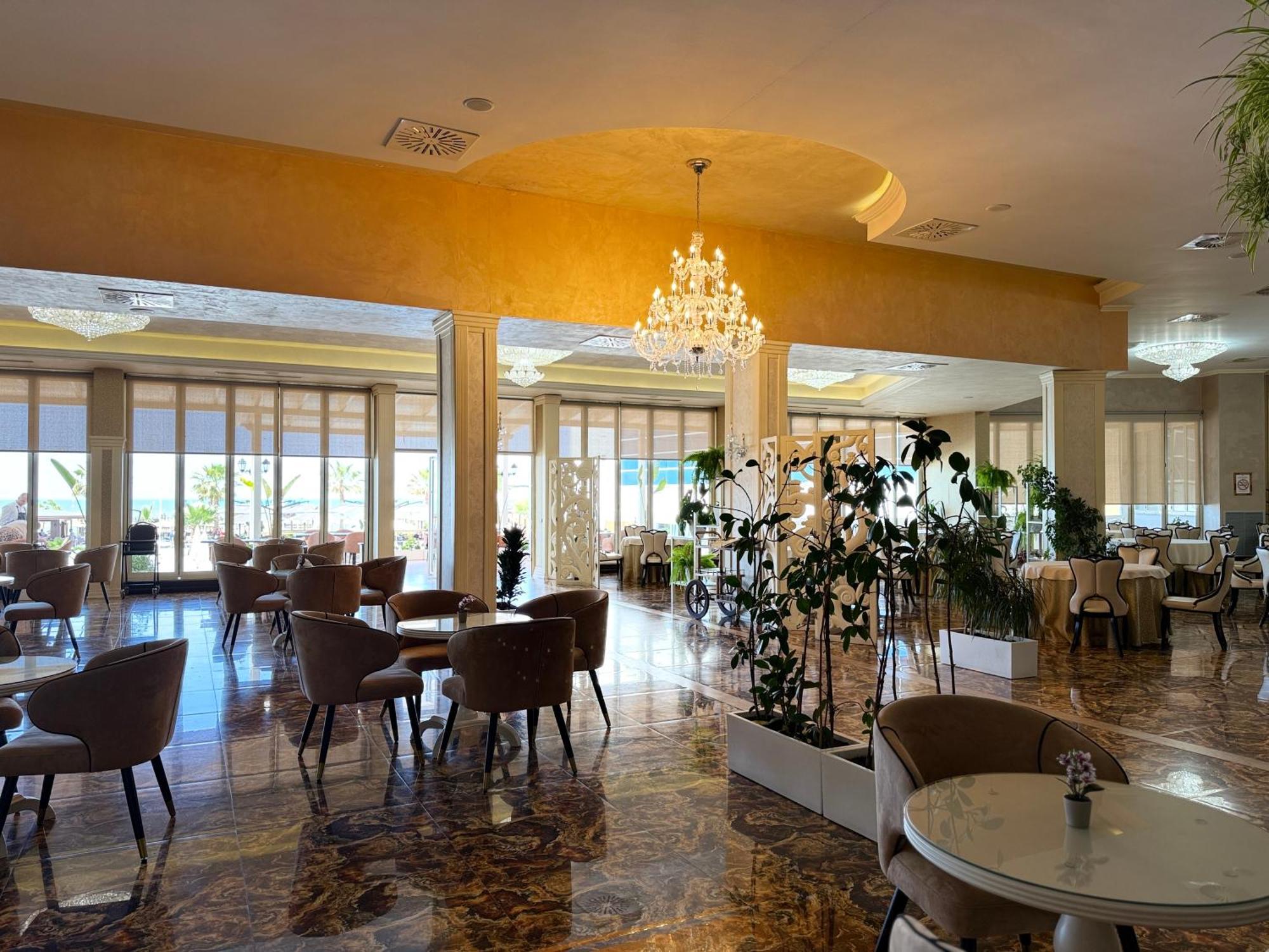 Hotel Bleart Shkallnur Bagian luar foto